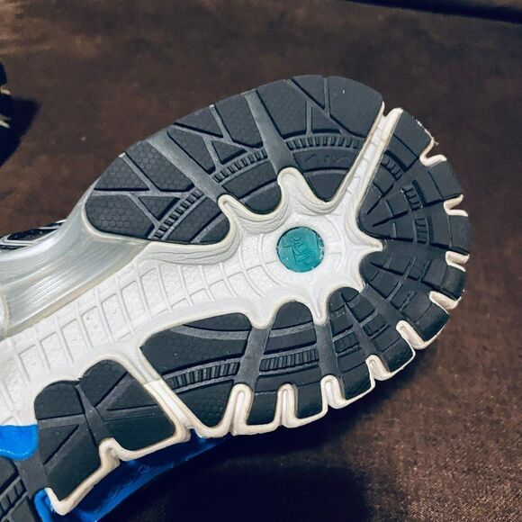 Mint condition Brooks Adrenaline GTS 14 mens 10 US 44  EUR Silver Blue Black - Picture 8 of 8